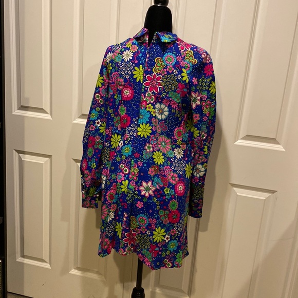 Groovy 60’s Floral Dress - Picture 3 of 9
